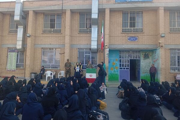 نیرویی خستگی ناپذیر که گام‌هایش همیشه محکم و استوار است 