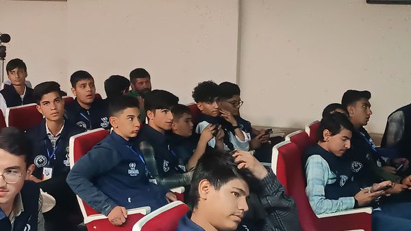 پخش و نقد فیلم در اردوگاه شهید باهنر تهران در اردوی ملی پسران مسئله محور پانا