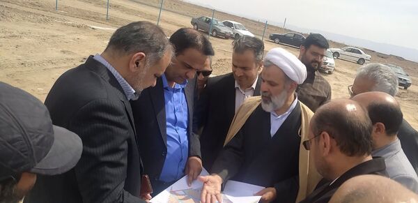 بازدید فرماندار گناباد از سایت مسکن نهضت ملی 
