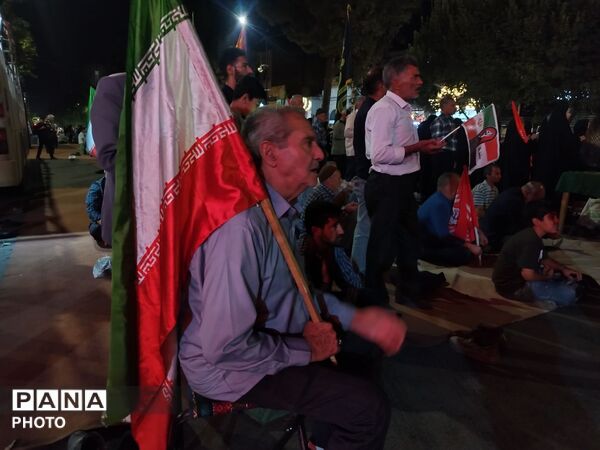 خاطره ۱۶۸ شهید در «۱۶۸ شب»؛ نیشابور میزبان اجتماع پرشور مردم