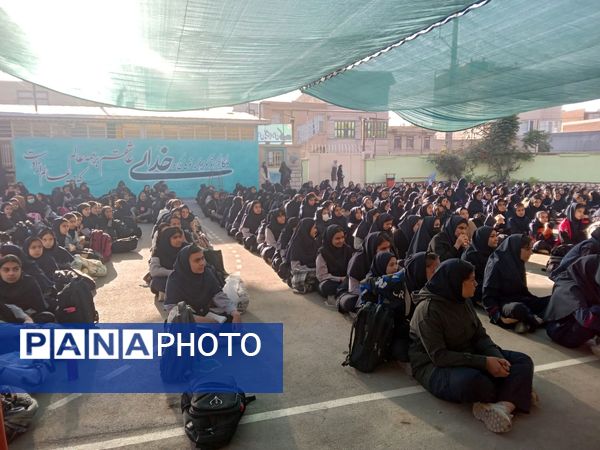 جشن  روز دانش آموز در دبیرستان دخترانه وکیلی 3(یغمای نیشابوری)