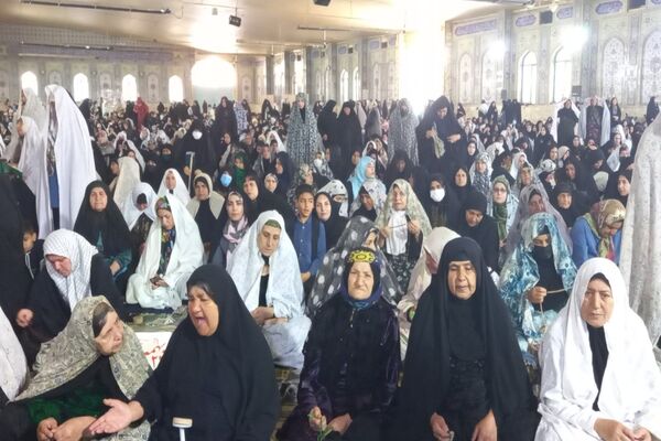اقامه آخرین نماز جمعه ماه مبارک رمضان با حضور چشمگیر مردم یاسوج