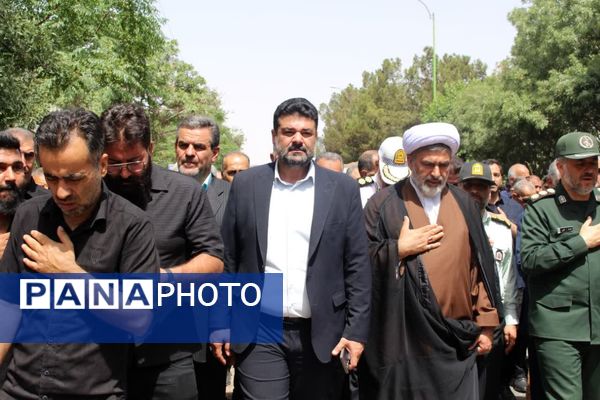 وداع باشکوه مردم دو استان با پیکر شهیدان اقتدار