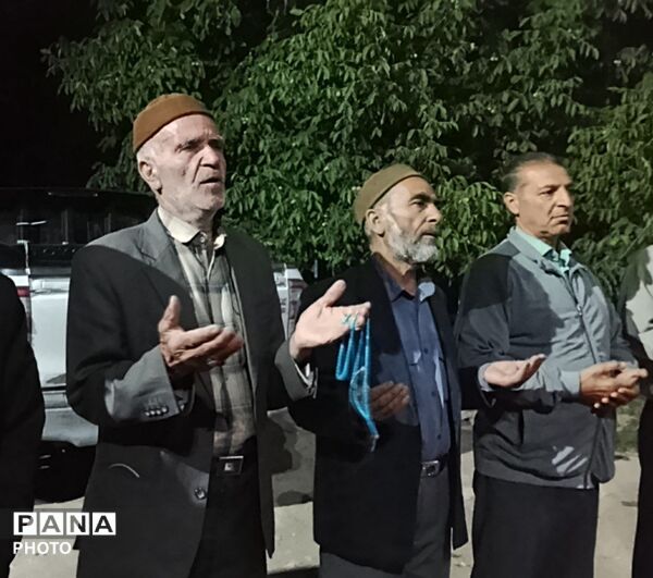 اجتماعات شبانه در حسینیه شهدای شهر بار نیشابور  