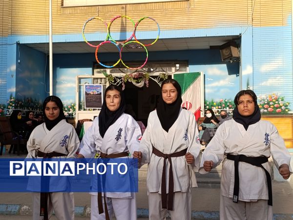 المپیاد ورزشی درون مدرسه ای در دبیرستان سروقد