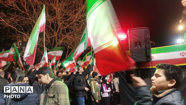 پانزدهمین شب مقاومت مردمی در خیابان‌های مشهد مقدس