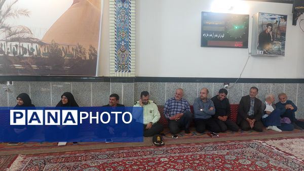 برگزاری میز خدمت به‌مناسبت هفته دولت در بلده