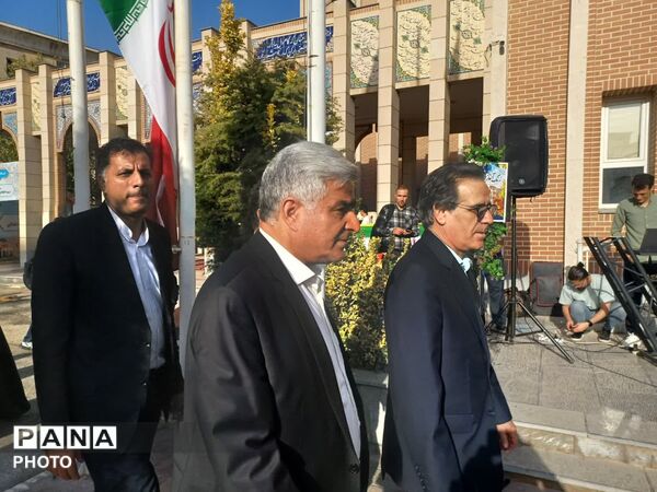 زنگ مهر، ایثار، شهادت و نماز  در هنرستان دارالفنون