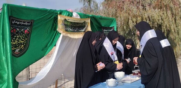 جشن دهه فجر در آموزشگاه مرحوم پاکدل خلیل آباد