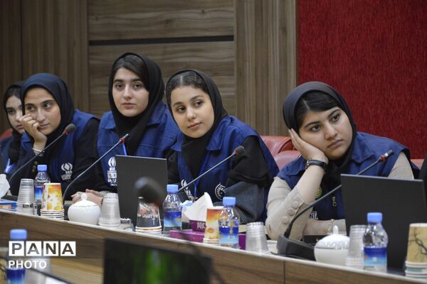 نشست خبری مدیرکل آموزش و پرورش شهرستان‌های استان تهران با خبرنگاران پانا