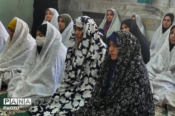 محفل نور در دبستان هدی شهر قدس