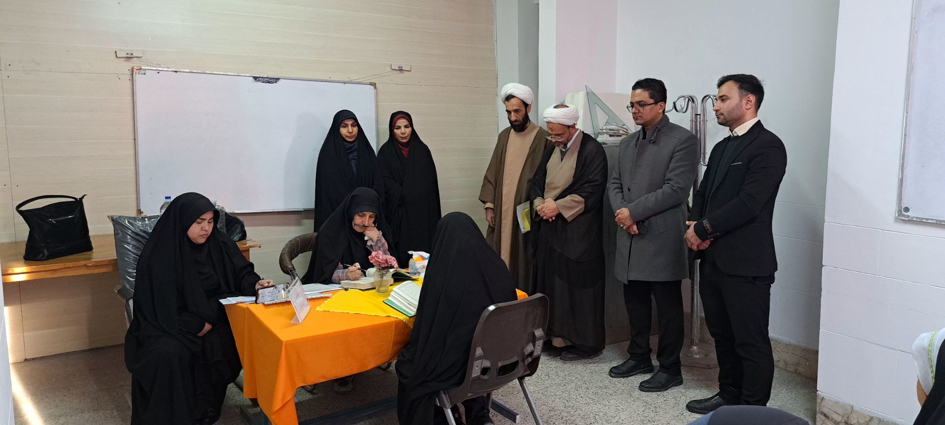 مسابقات قرآن، عترت و نماز دانش آموزی  ناحیه یک مشهد