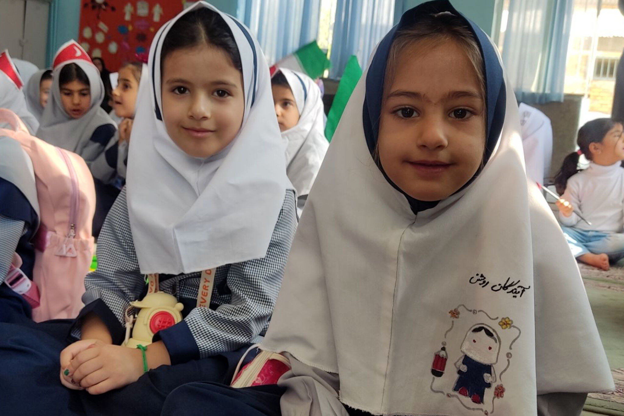 غنچه‌های امید در آغوش دبستان فاطمیه لردگان