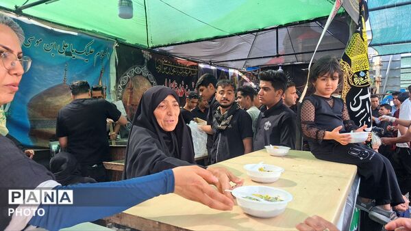 خدمت در مسیر عشق؛ موکب‌هایی که میزبان زائران پیاده امام رضا(ع) هستند