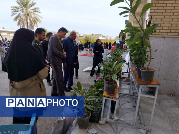 آشنایی دانش‌آموزان با مفاهیم کارآفرینی