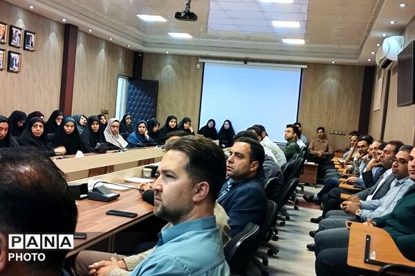 آیین تجلیل از فعالان حوزه پرورشی در بهارستان دو