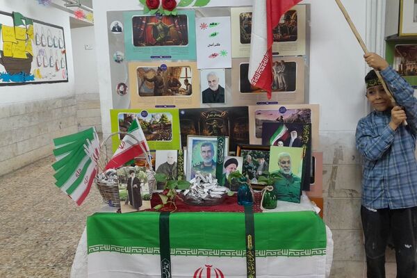 مدارس اسلامشهر یکصدا در جشن انقلاب 