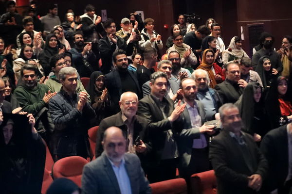 آیین تقدیر از برگزیدگان بیست و ششمین جشنواره تئاتر استان قم