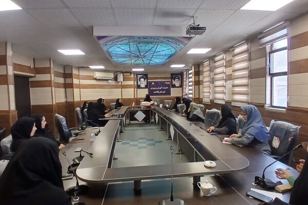 دوره جامع مدیریت مخاطرات برای بانوان اداری