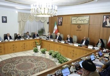 رضایتمندی یا نارضایتی ارباب رجوع از مبانی پرداخت حقوق و مزایا قرار گیرد