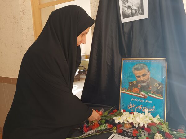 سالگرد شهادت سردار سلیمانی در دبیرستان دخترانه نور اردبیل