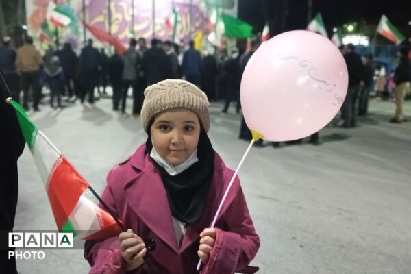 شبی به رنگ  صورتی 