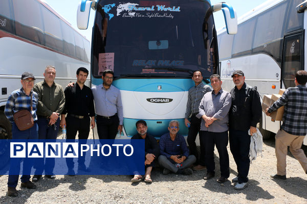 جلوه‌هایی از حضور نوجوانان در مراسم سالگرد ارتحال امام خمینی(ره)