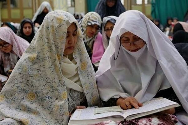  نوجوانان در اعتکاف مسجد امام حسین تهران