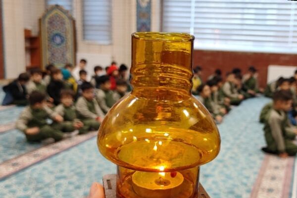 آیین سه‌شنبه‌های مهدوی در مدرسه شهید حسین غفاری