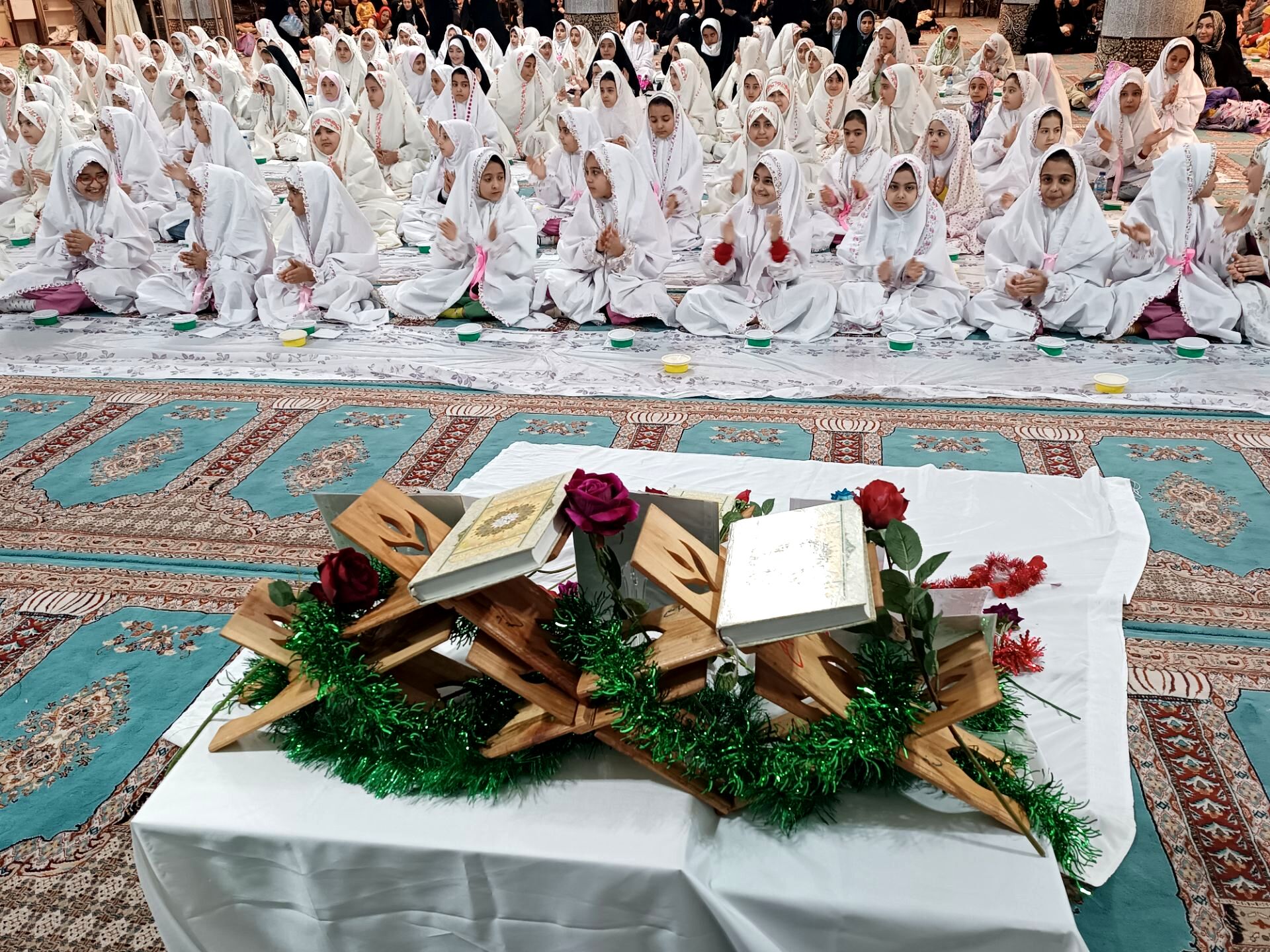 جشن بزرگ دختران روزه اولی‌ در ورزقان