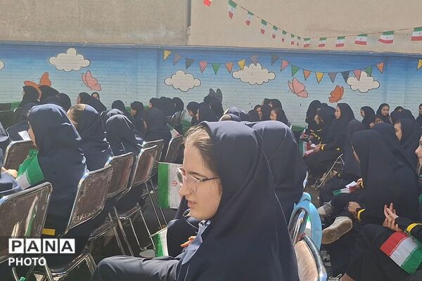 نگاهی به جشن پرشور جوانه‌ها در مدرسه بشارت