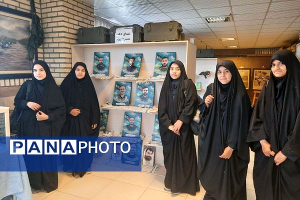 اجرای طرح «لاله‌های روشن» در دبیرستان هیات امنایی فرزانگان با هدف ترویج فرهنگ ایثار