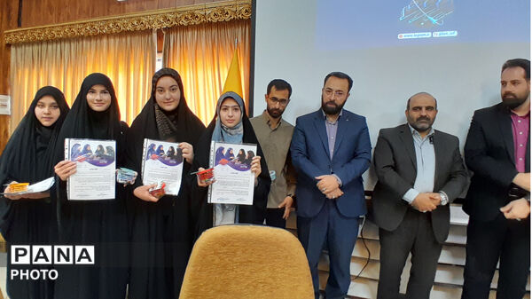 تجلیل از برگزیدگان استانی لیگ جت دانش‌آموزی ناحیه۴ 