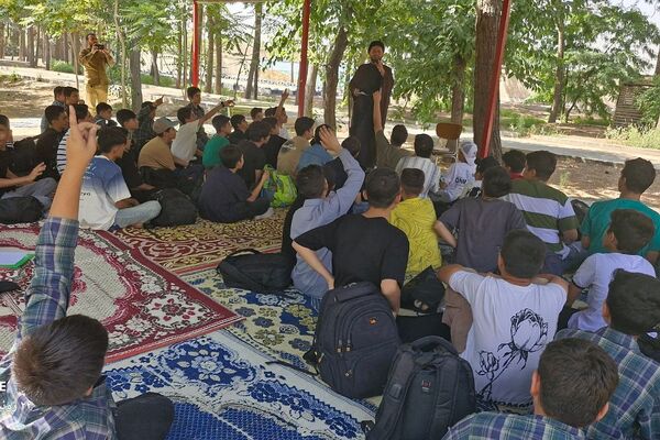 برگزاری اردوی یک روزه تفریحی، ورزشی در کانون امام خمینی(ره)