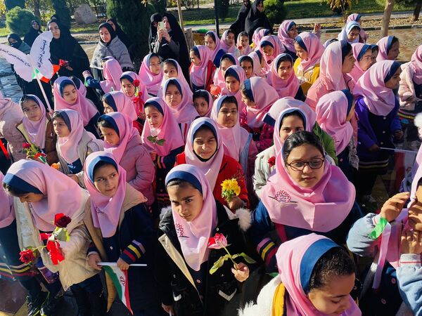 مراسم استقبال از شهید گمنام در شهرستان مه‌ولات