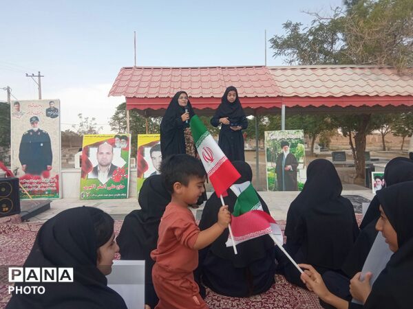 مراسم گرامیداشت هفته دفاع مقدس در روستای بزنجرد خلیل آباد 