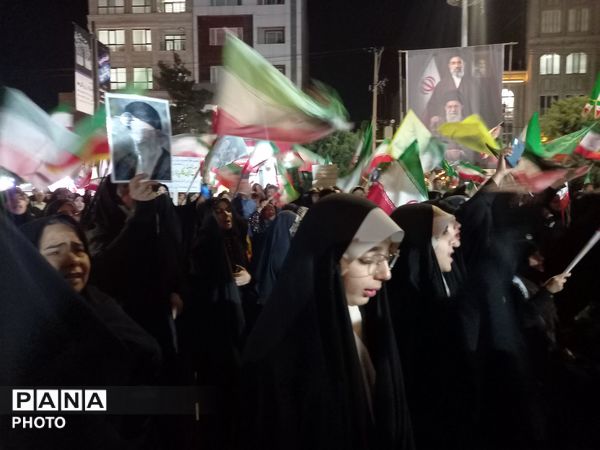  این است قدرت مردم وطن پرست ایران 