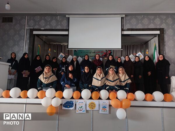 جشن تعالی جوانه‌ها در دبیرستان ناصر معدلی زرقان
