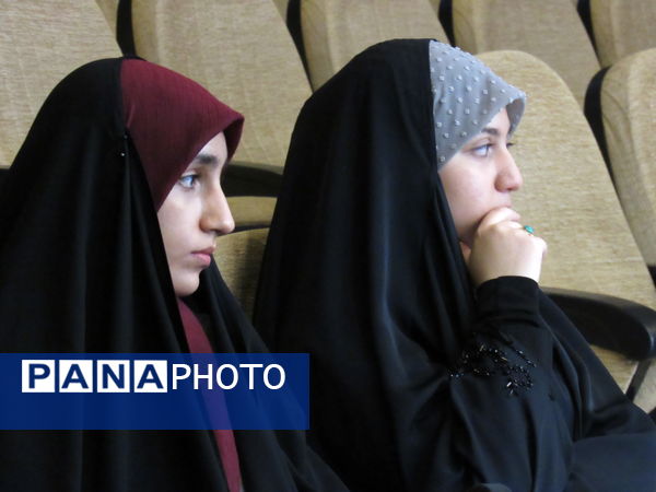 برگزاری آیین رونمایی از آثار تجربه‌نگاری جبهه فرهنگی انقلاب اسلامی کردستان و افتتاح مرکز «میدا»