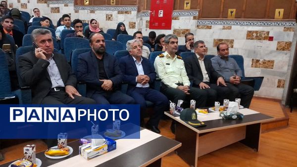 برگزاری اختتامیه جشنواره نوجوان سالم و یاریگران زندگی در کانون شهید فهمیده کرج