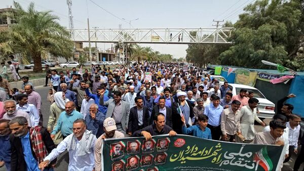 راهپیمایی خشم و نصر در سراسر استان کرمان
