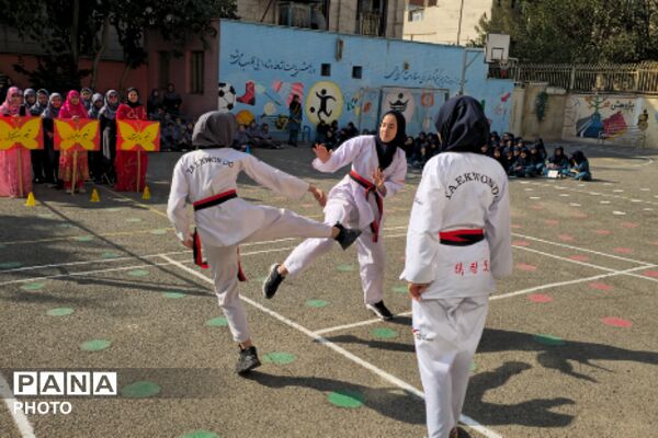 المپیاد ورزشی درون مدرسه‌ای در مدارس شاهد نجمه، راضیه شکرایی و شهید مجید مجیدی ناحیه دو شهرری 