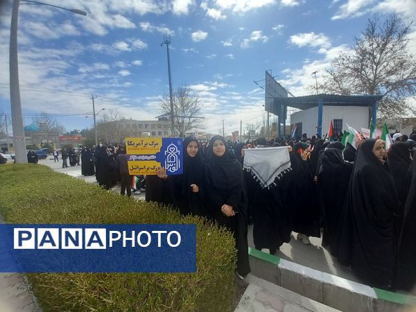 راهپیمایی با‌شکوه روز قدس با حضور فرهنگیان گلبهار 