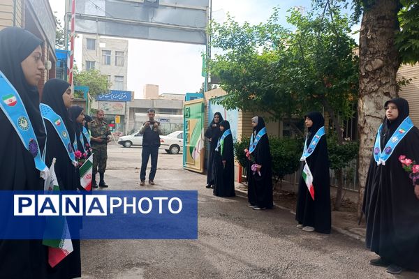 برگزاری مراسم بزرگداشت روز معلم در نیشابور 