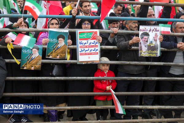 سخنرانی رئیس جمهور در جمع راهپیمایان ۲۲ بهمن
