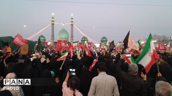 حضور باشکوه و پرشورمیلیونی ملت ایران در مراسم وداع با امام شهید
