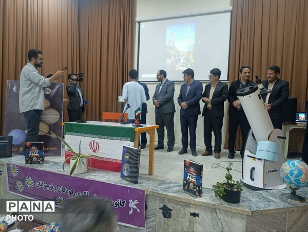 افتتاح نخستین آسمان‌نمای دیجیتال سیار کانون پرورش فکری همدان در کبودراهنگ