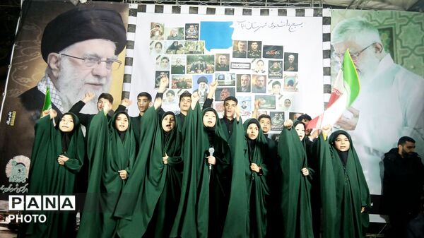  تکرار حماسه حضور و تجدید عهد با رهبر در بناب