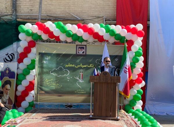  زنگ سپاس در هنرستان جلیل نصیرزاده آموزش و پرورش ناحیه یک