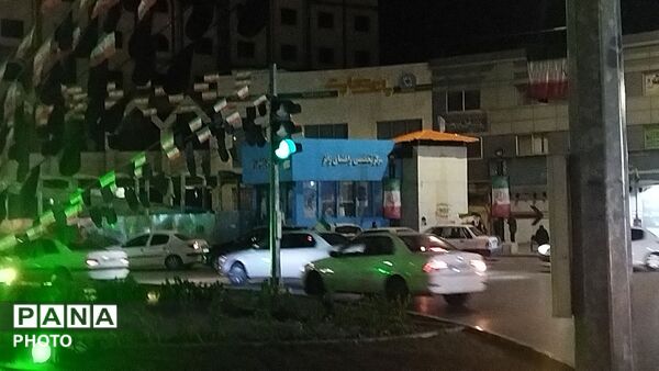 رژه خودرویی در میدان بسیج مشهد 